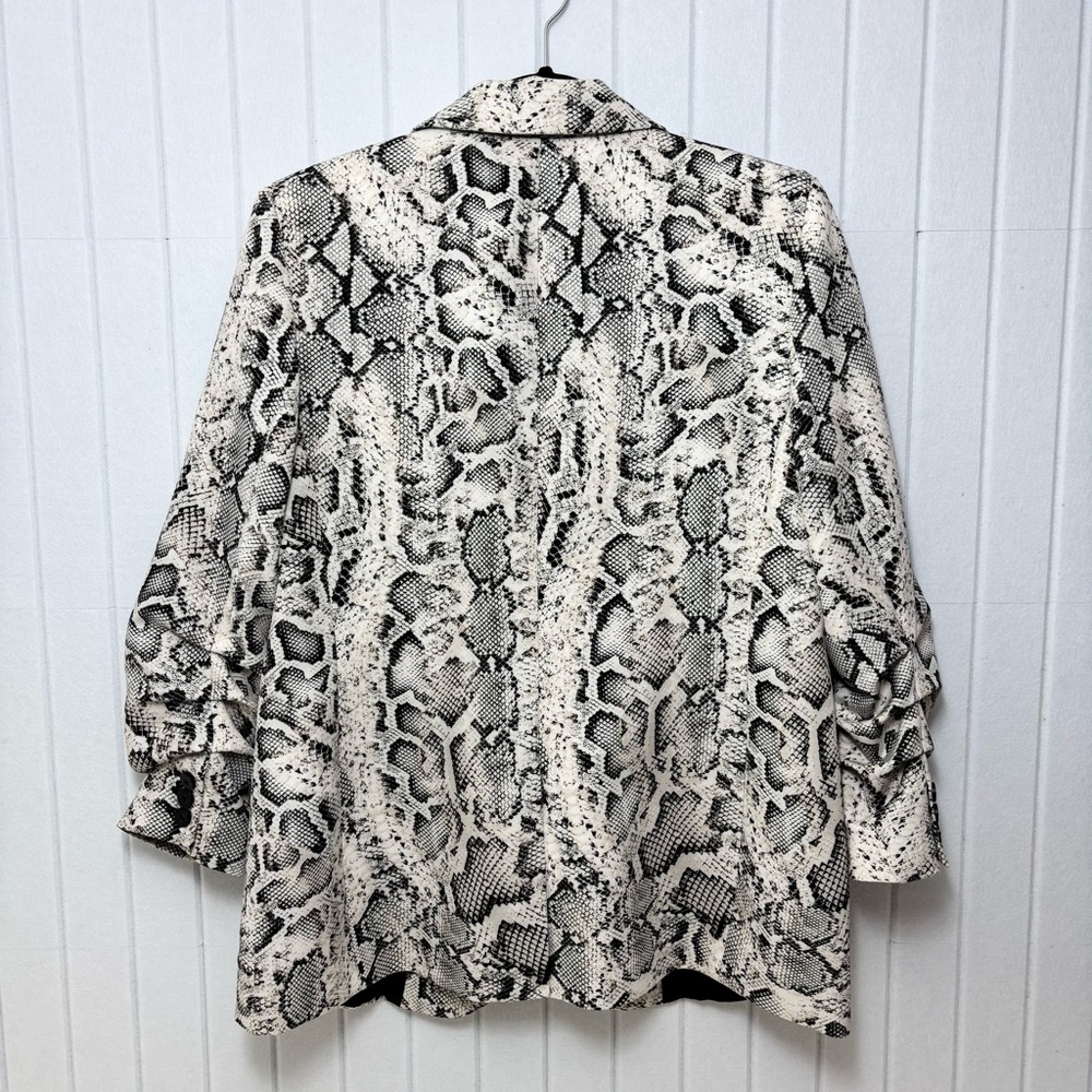 DKNY Women's Snake Print Blazer Black and White Size 10 - Picture 5 of 14